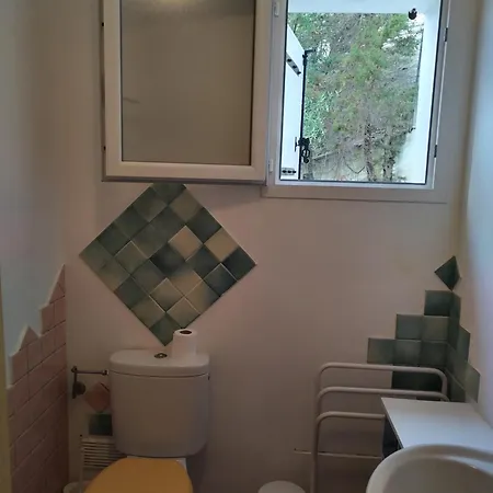 Villa Individuelle Avec Jardin *