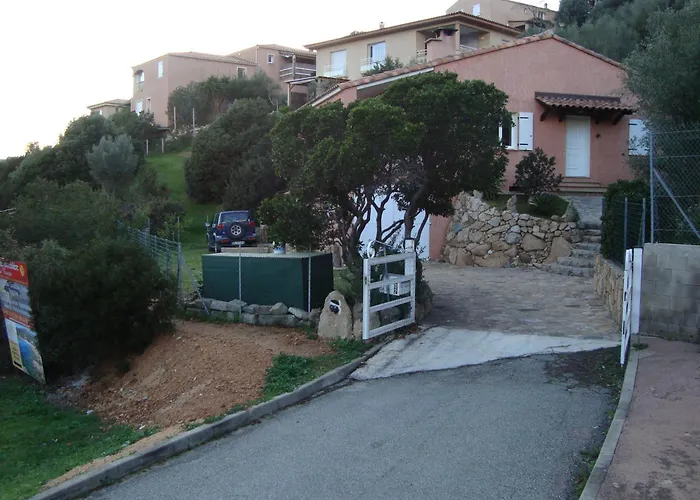 Vila Individuelle Avec Jardin *