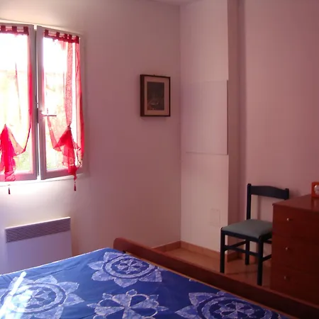 Individuelle Avec Jardin Villa Sartene (Corsica)